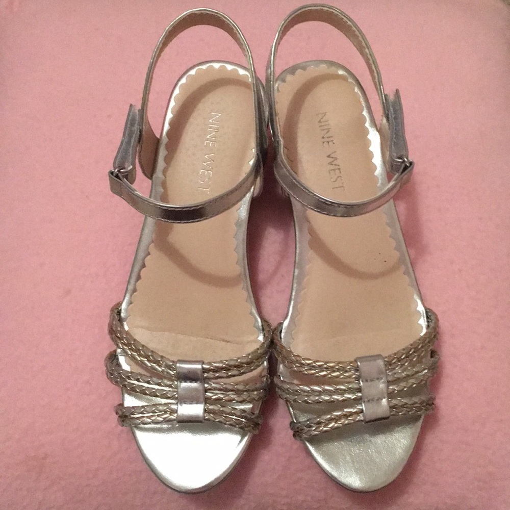 Girls Nine West silver wedges